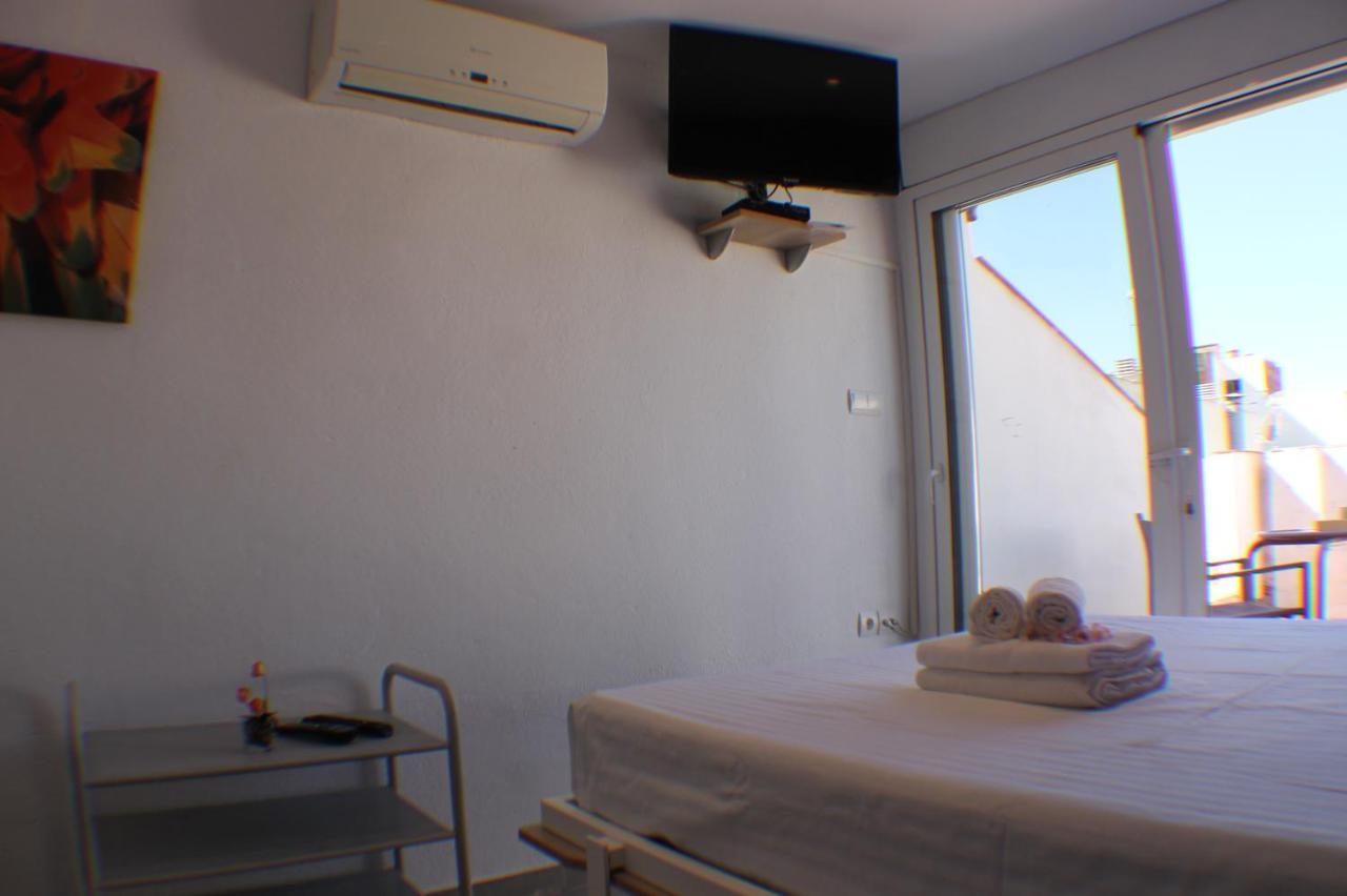 Agi Joan Badosa Daire Roses Dış mekan fotoğraf